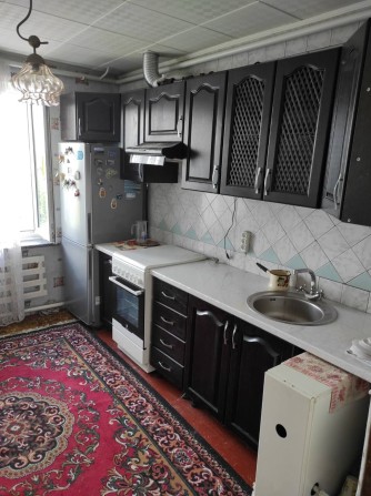 Продам 3 кімнатну квартиру в м. Коростишів (вул. Потєхіна) - фото 1