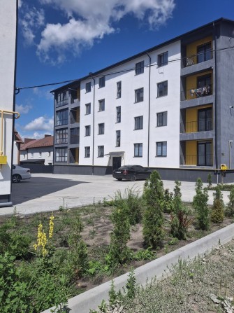 Продаж 2-кімнатної квартири з власним гаражем у м. Кременець - фото 1