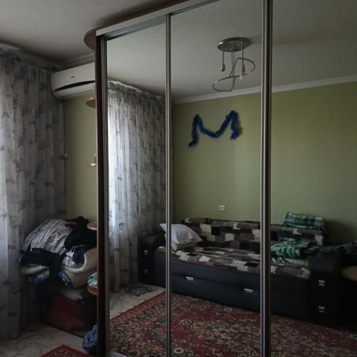 Продам 2-х комнатную квартиру на 6 мн - фото 1