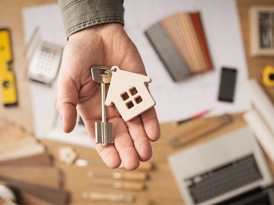 Продам 2 кімнатну квартиру Лозовая
