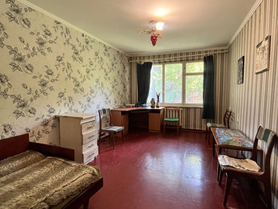 Продаж 2  кімнатної квартири в м.Лубни по вул. В. Бєлоруса Лубны