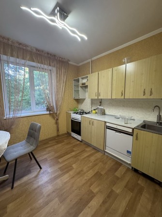 Продам 3-х кімнатну квартиру на 5-му мікрорайоні - фото 1