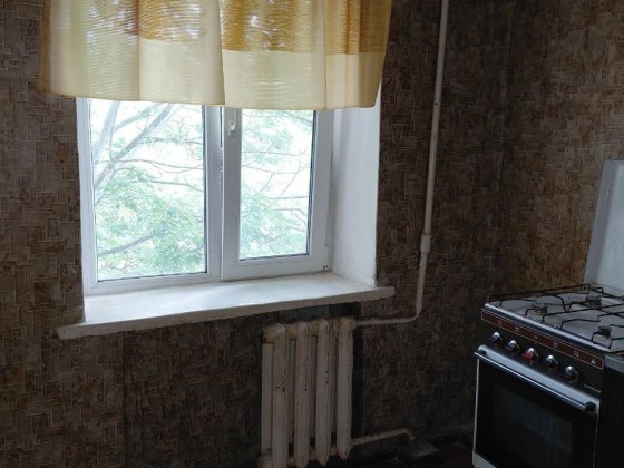 Продаю 3-х комнатную квартіру находится 
Харківська область м. Лозова Лозовая