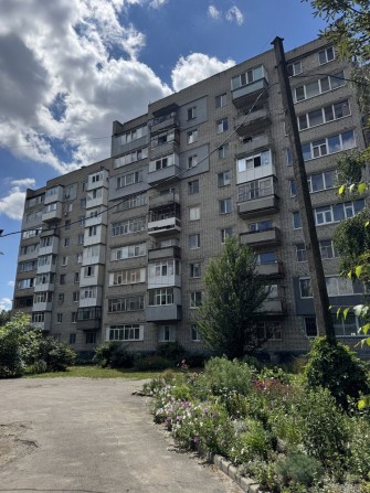 Продам квартиру  студію у Лозовій на мікрорайоні - фото 1