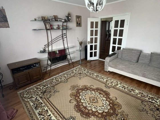 Продам 3-кімнатну квартиру. Вул.Грецька,20. Могилев-Подольский