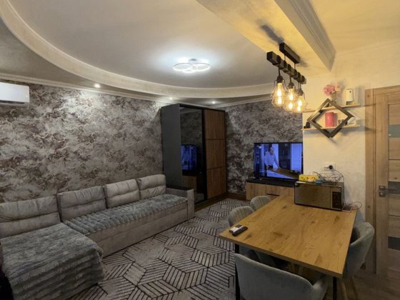 Продам  квартиру Звягель