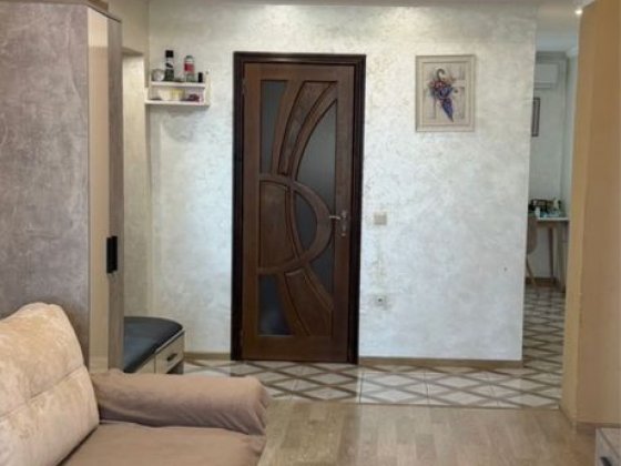 Продається трикімнатна квартира Мукачеве