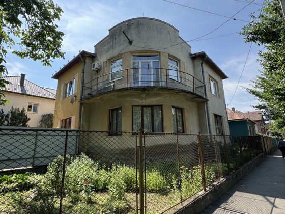 Продаж 3-ох кімнатна квартира, Росвигово Мукачево