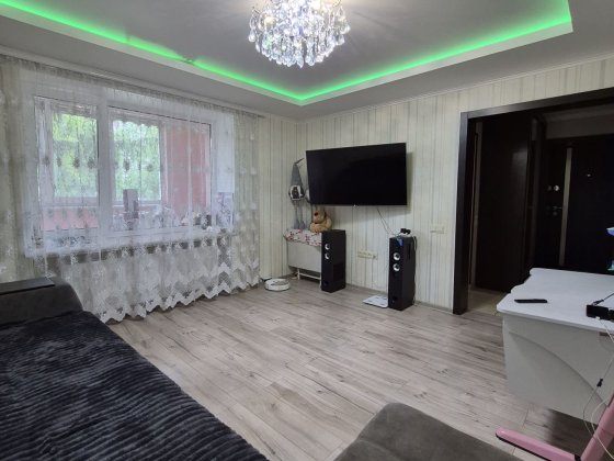 Продам 3 кімнату квартиру Самар