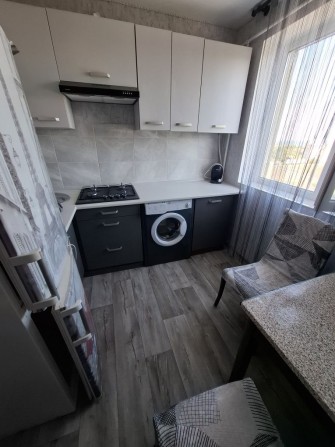 Продаётся уютная 1-комнатная квартира с новым ремонтом - фото 1