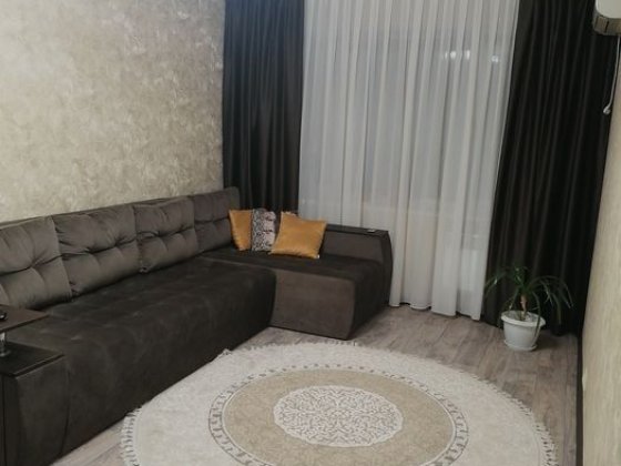 Продам 2х.к  кв 5/5эт дома в центр Павлоград