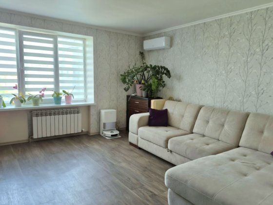 Простора 4-кімнатна квартира 72,7 м² | Цегляний будинок | Автономне опалення | Власник Самар