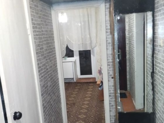 Продам 1 кімнату квартиру 40 років Павлоград