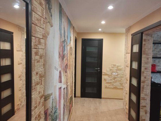 3 х -комнатная квартира и гараж в центре Павлограда. Павлоград