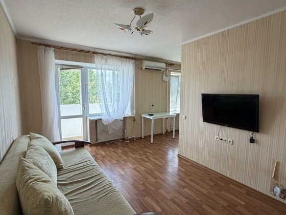 Продам 2-х квартиру район Площі Героїв Самар