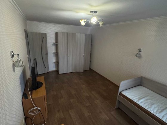Продаж 1 кім Центр Павлоград