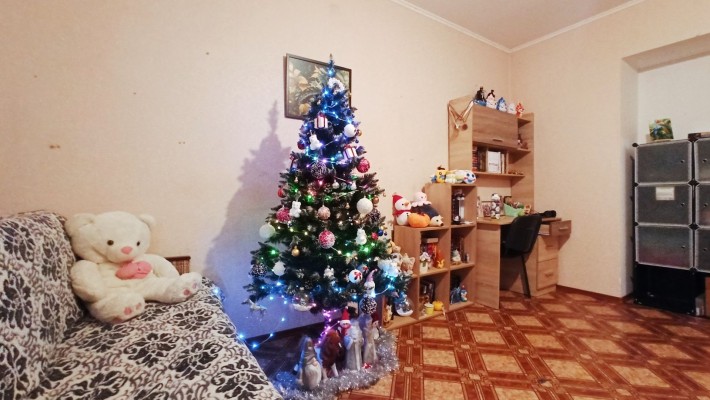 Продам 3-к. квартиру (сталинку) в центре с газовым отоплением. - фото 1