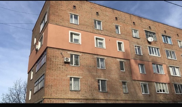 Продам 2-х кімнатну квартиру - фото 1
