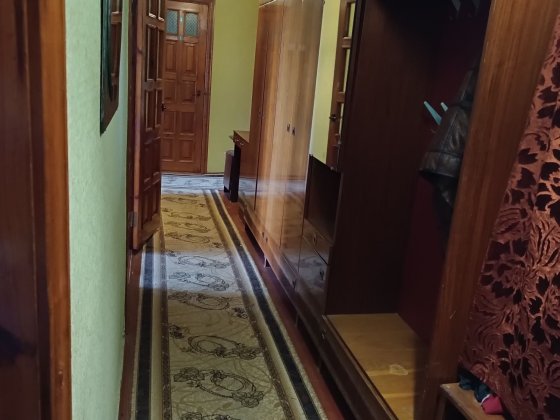 Продається 3-кімнатна квартира Прилуки