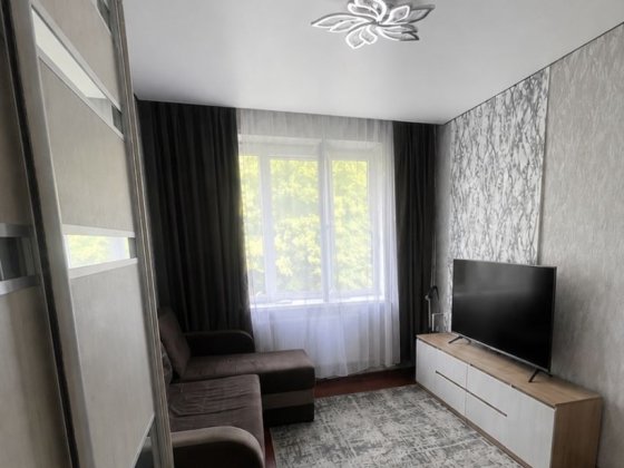 Продам квартиру р-н (Молокозавод)