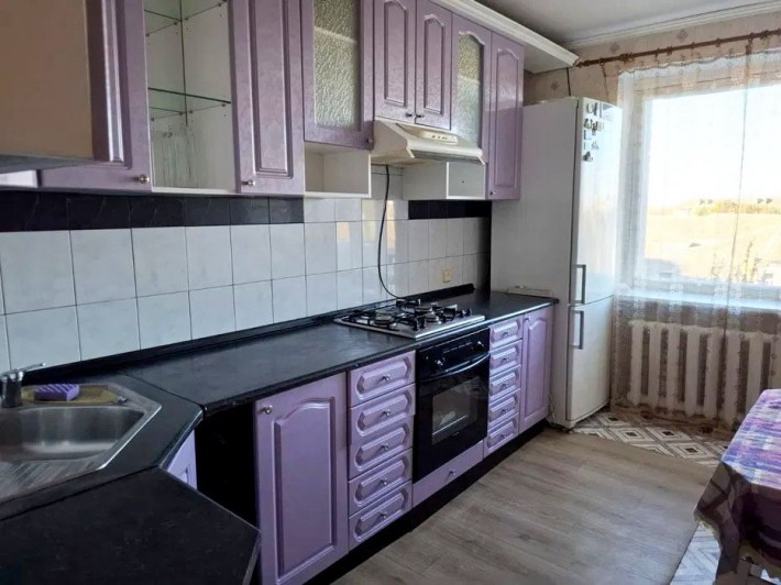 3-кімнатна квартира Ромни 68,8 м² з меблями та технікою (єВідновлення) - фото 1