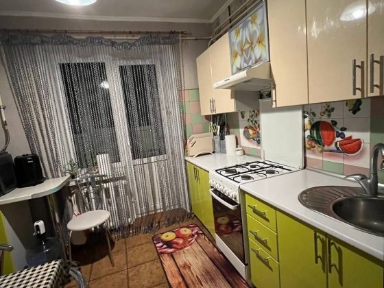 Продаж 3 кімнатної квартири м.Сарни район автовокзалу Сарны