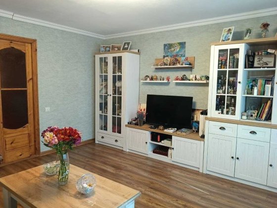 Продам 3-кімнатну квартиру, центр, Павлоград, 9/9, з меблями Павлоград