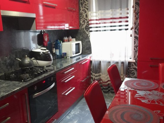 Продам трикімнатну квартиру з індивідуальним опаленням.ПШС. Павлоград