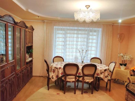 Продаж 2-кімнатної квартири 56 м² + ГАРАЖ + КЛАДОВА |2-й поверх | Ремонт | Меблі | Техніка Староконстантинов