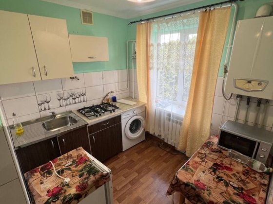 Продаж 2 - кім квартири на вул.Івасюка!м.Трускавець.є відео Трускавец