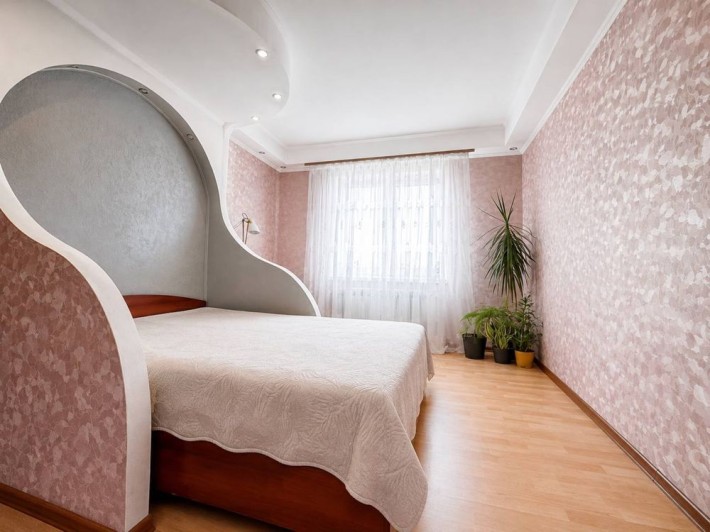 Продаж 2 кімнатноі квартири , 60метрів - фото 1
