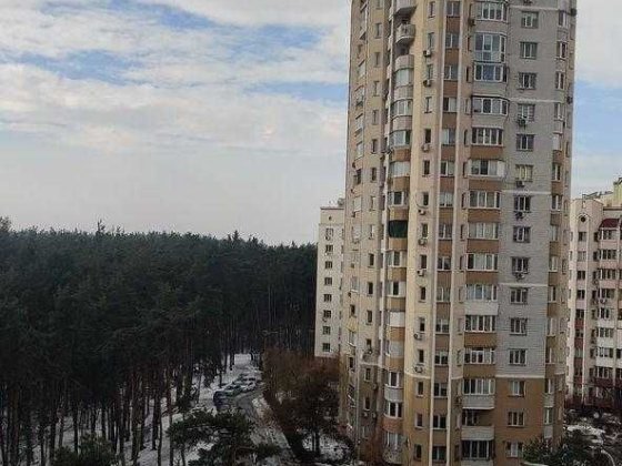 Продам 1-кімнатну квартиру під Києвом в центрі міста Украінка на березі Дніпра Новая Украинка