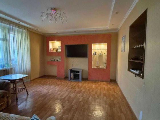 3-кімнатна квартира вул.І.Гонти Умань