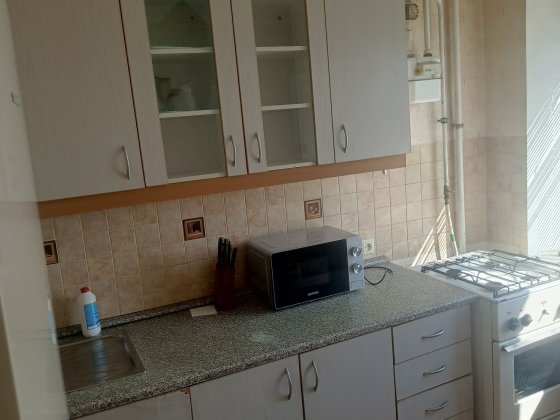Продається в центрі міста 2х квартира Фастов