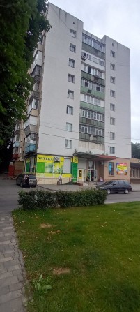 Продається в центрі міста одно кімнатна квартира. - фото 1