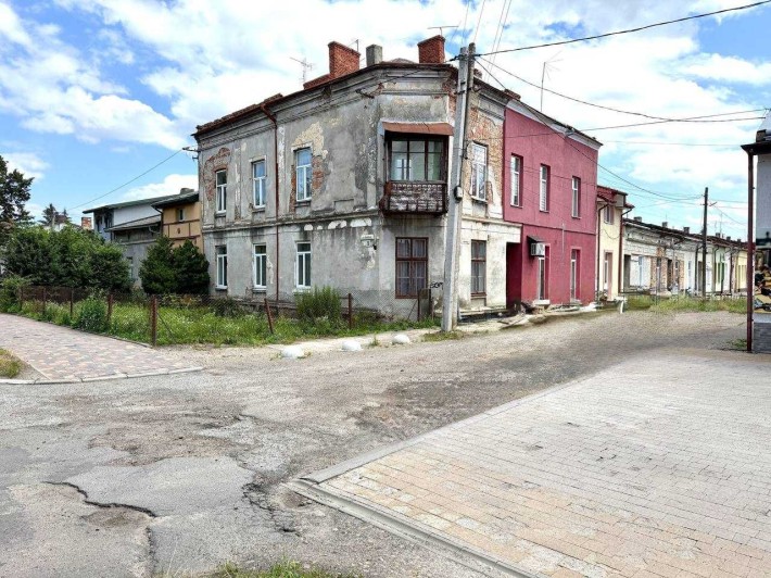 Продаж 3-кімнатної квартири 66.8 м², вул. Коперника, Стрий - фото 1