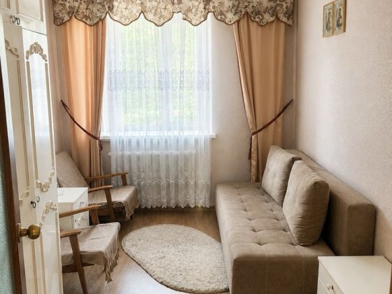 3-кімнатна квартира 71,3 м²  з окремим входом, гаражем, власним подвір’ям та великим цокольним повер Хмельник