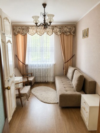 3-кімнатна квартира 71,3 м²  з окремим входом, гаражем, власним подвір’ям та великим цокольним повер - фото 1
