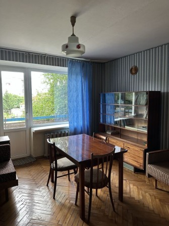 Продається 1 к. квартира, 2 поверх, м. Шептицький (Червоноград) за адресою С. Бандери 10 - фото 1