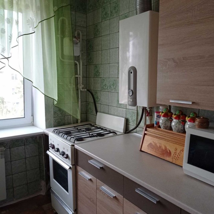 Продаж 3-кімнатної квартири + облаштована кімната в підвалі у подарунок - фото 1