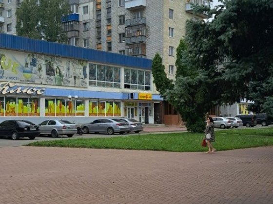 Продаж 3-кімнатна квартира Шостка