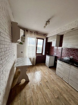 2-кімнатна квартира Шостка 49 м² з ремонтом готова до проживання - фото 1