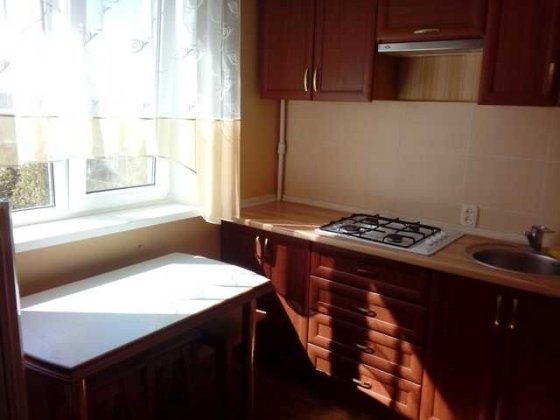 Продам 1 комнатную квартиру в центре Чугуева Чугуїв