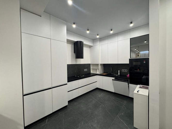 Продаж стильної 2-х кімнатної квартири в новобудові - фото 1
