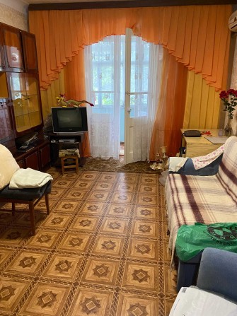 Продам двух комнатную  квартиру. - фото 1