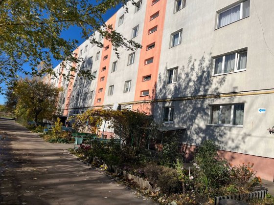 Продається трикімнатна квартира Процишина б.9 Ладижин