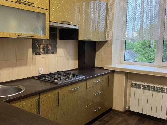 Продаж 3х кімнатної квартири. Старе місто . Михайлівці