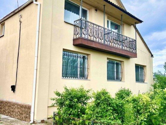 Продаж 2х поверхового будинку.  Вулиця Замкова Михайлівці