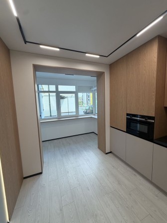 Продаж квартири з дизайнерським ремонтом - фото 1