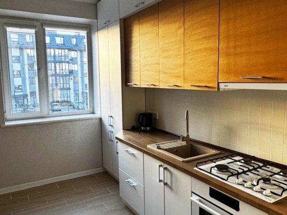 Продам 1-кімнатну квартиру с.Тарасове(Луцьк) Клавдиево-Тарасово